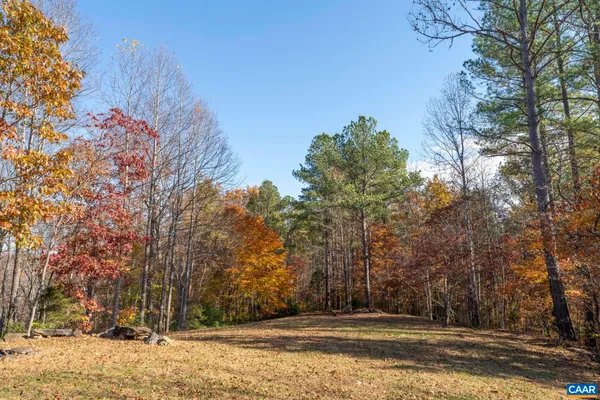 $895,000 | 9225 Howardsville Turnpike, Schuyler, VA 22969