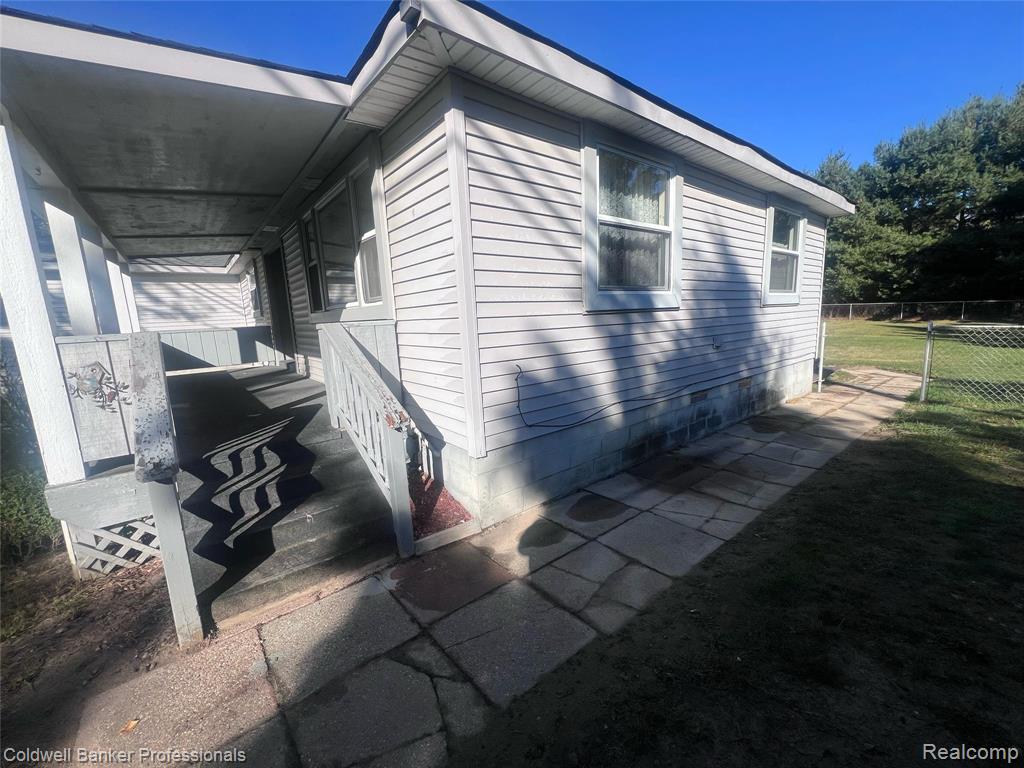 904 Rowland Road Leonard, MI 48367 - Photo 20 of 21