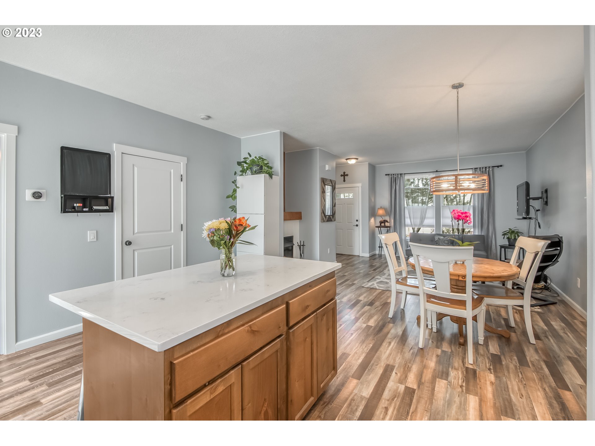 18074 Southwest Lotus Lane Beaverton, OR 97003 - Photo 10 of 19 a living room with furniture and wooden floor