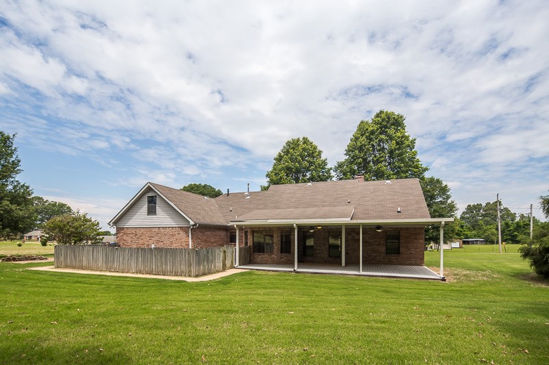8979 Pleasant Ridge Road Arlington, TN 38002 - Photo 18 of 25 Covered porch and patio. Fenced in area for pets