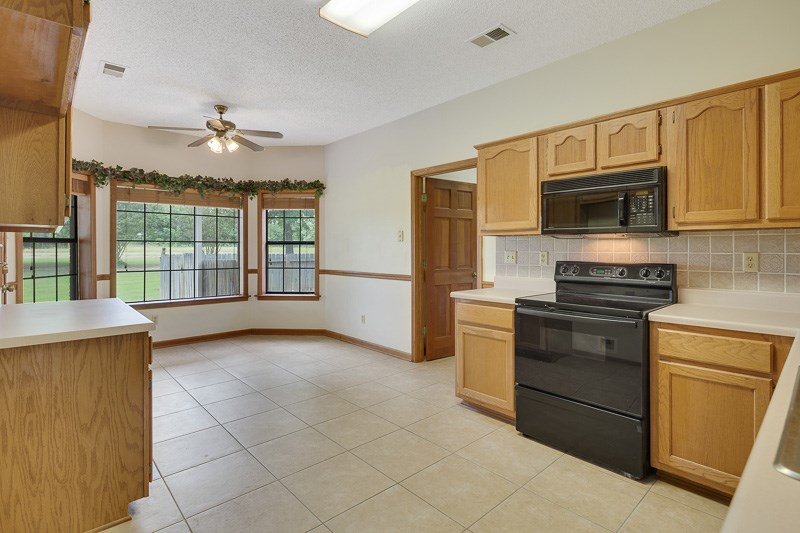 8979 Pleasant Ridge Road Arlington, TN 38002 - Photo 5 of 25