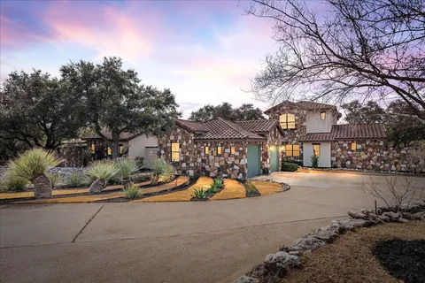 $1,999,000 | 2808-2804 Fall Creek Estates Drive, Spicewood, TX 78669