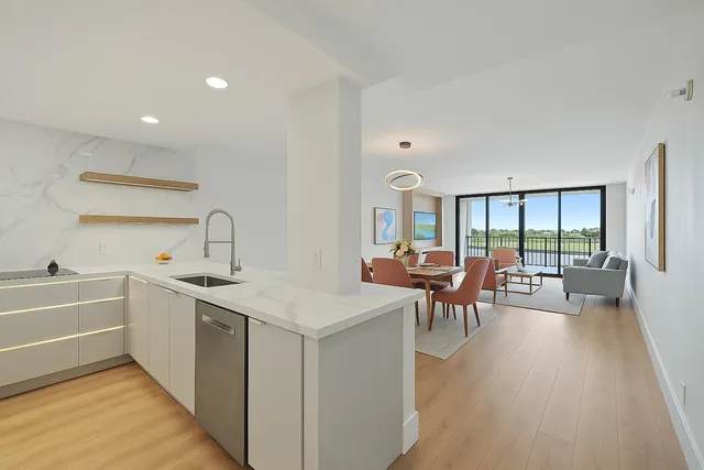 $579,000 | 356 Golfview Road, Unit 405, North Palm Beach, FL 33408