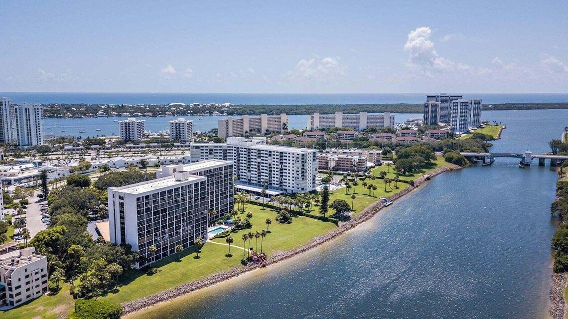 356 Golfview Road, Unit 405 North Palm Beach, FL 33408 - Photo 18 of 30 NE AirView