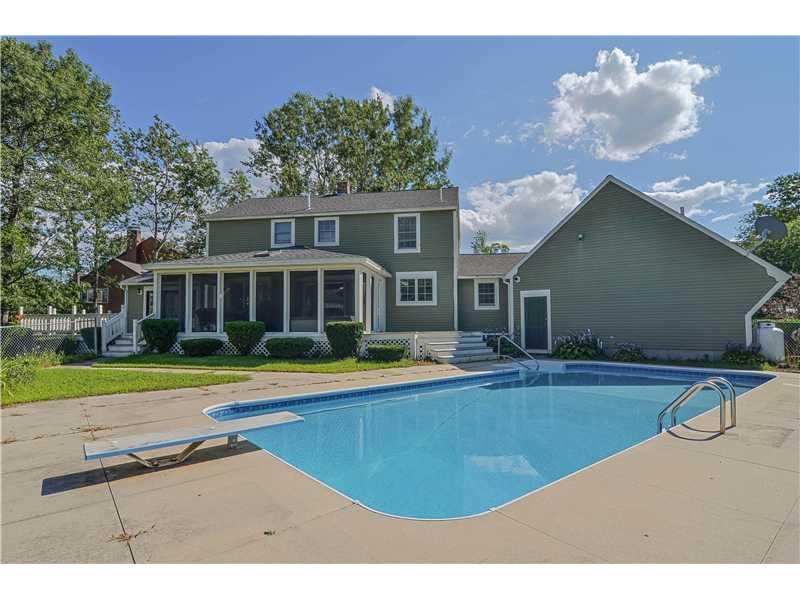 73 Clapboard Road Portland, ME 04103 - Photo 6 of 35 Swimming Pool/Hot Tub/Sauna....