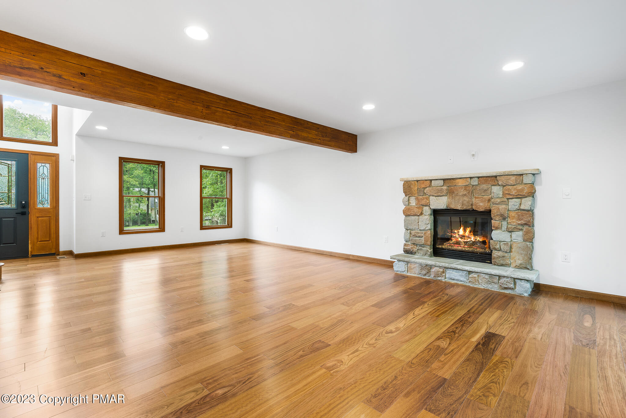 229 Ravenhill Road Tamiment, PA 18371 - Photo 11 of 28 229 Ravenhill Rd-Lehman Township-PA-11