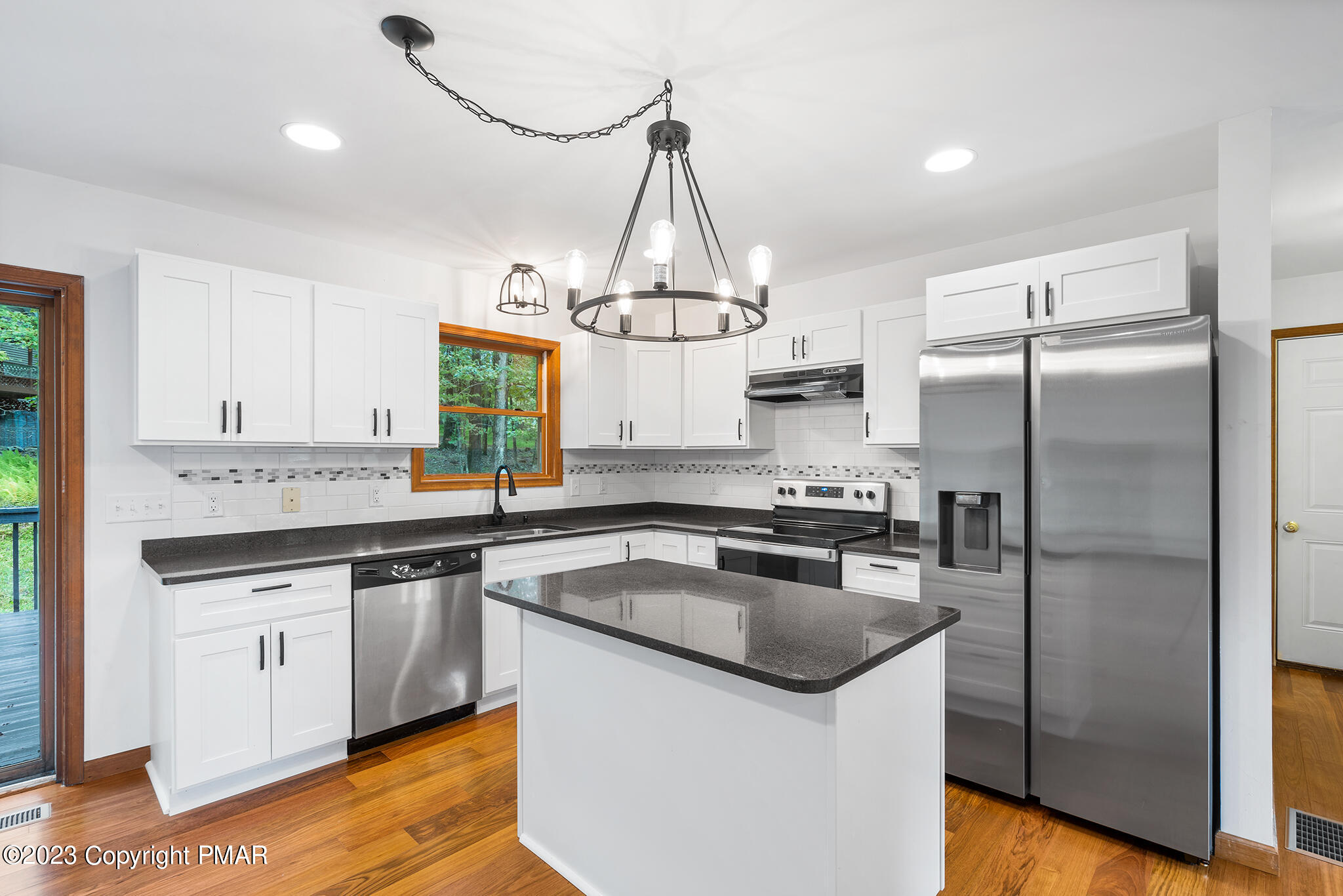 229 Ravenhill Road Tamiment, PA 18371 - Photo 14 of 28 229 Ravenhill Rd-Lehman Township-PA-14
