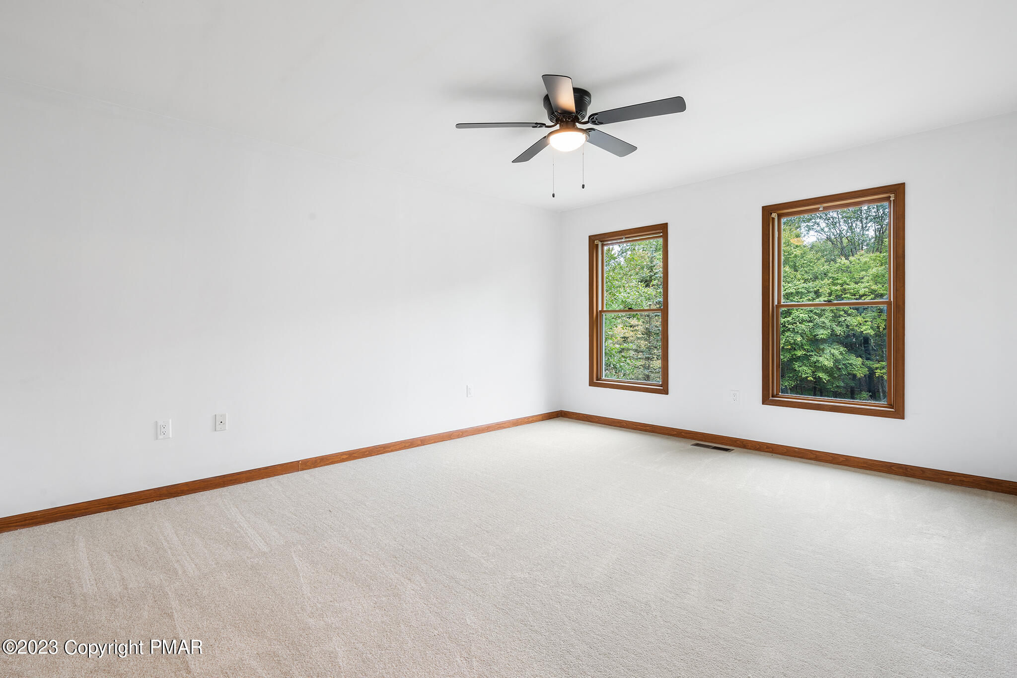 229 Ravenhill Road Tamiment, PA 18371 - Photo 18 of 28 229 Ravenhill Rd-Lehman Township-PA-18