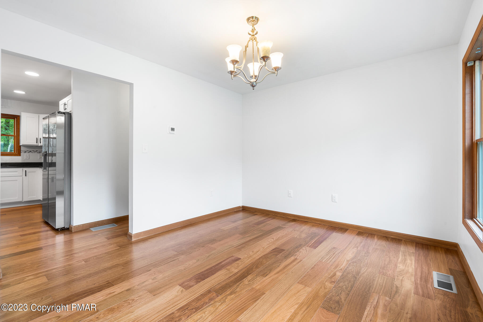 229 Ravenhill Road Tamiment, PA 18371 - Photo 8 of 28 229 Ravenhill Rd-Lehman Township-PA-08
