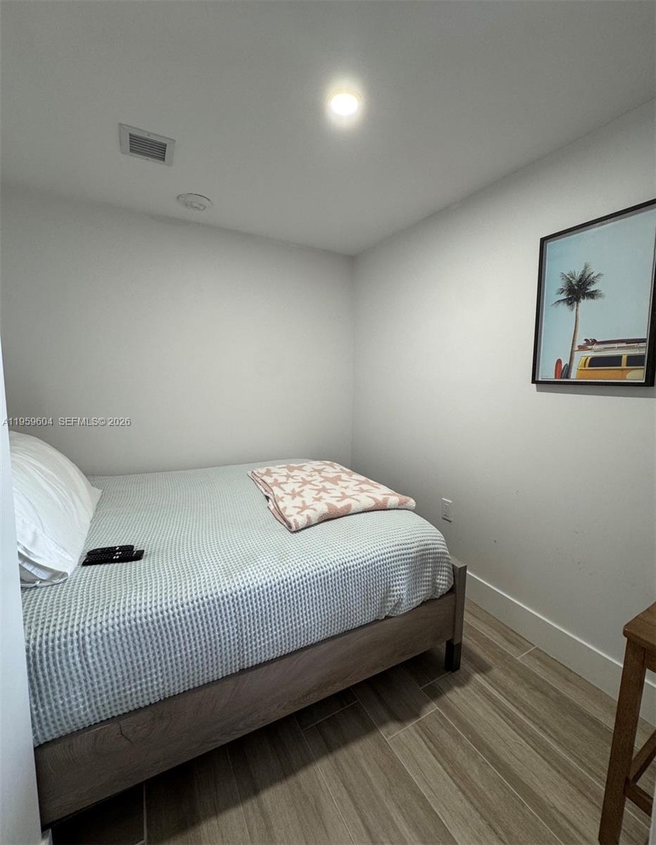 9273 Collins Avenue, Unit 810 Surfside, FL 33154 - Photo 6 of 11