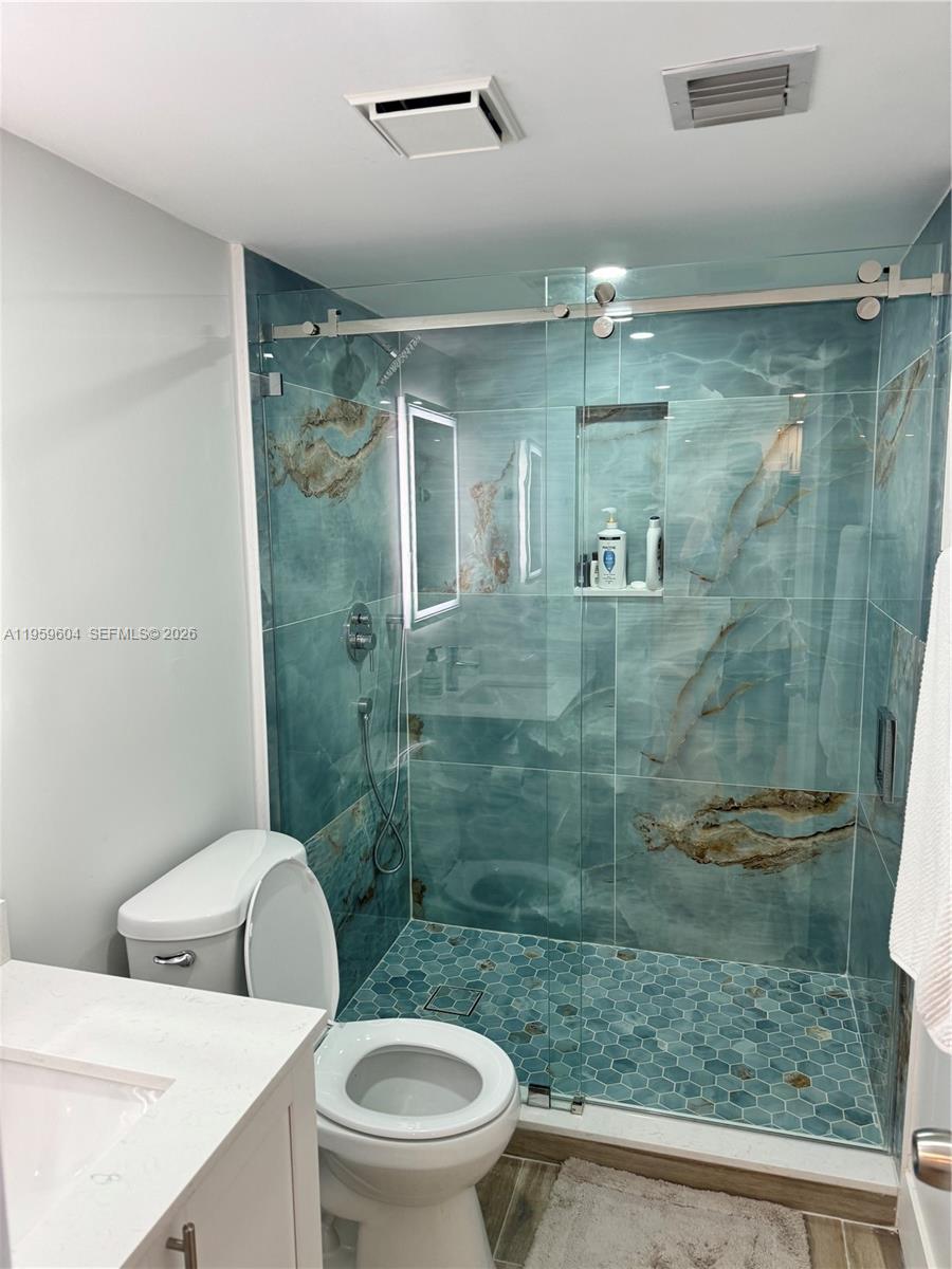 9273 Collins Avenue, Unit 810 Surfside, FL 33154 - Photo 10 of 11