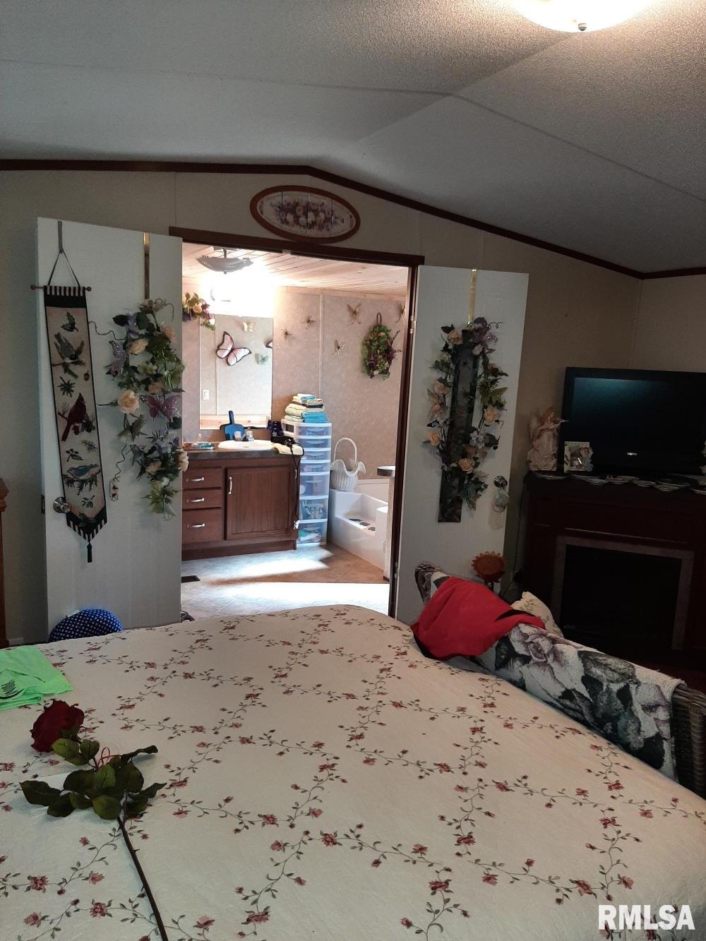 405 Ridgway Road Eldorado, IL 62930 - Photo 30 of 43 Gallery Image 30