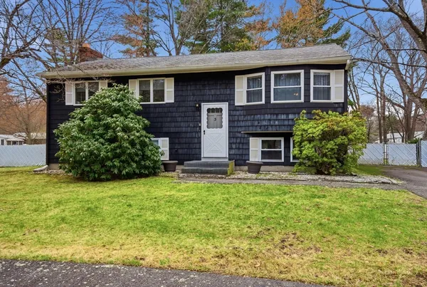 $625,000 | 3 Hills Road, Middleton, MA 01949