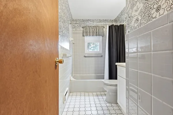 $625,000 | 3 Hills Road, Middleton, MA 01949
