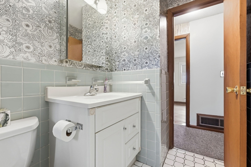 3 Hills Road Middleton, MA 01949 - Photo 22 of 38