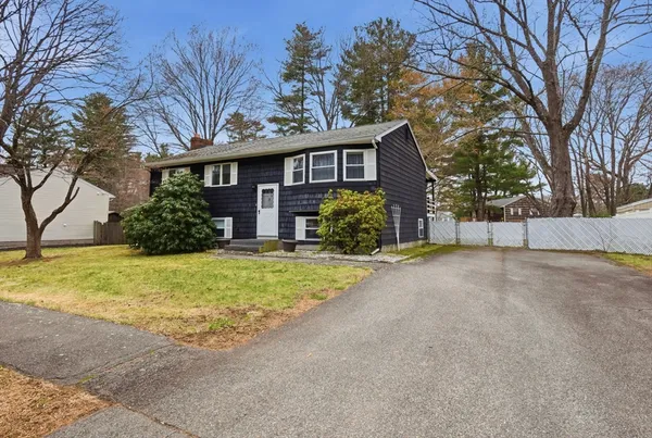 $625,000 | 3 Hills Road, Middleton, MA 01949