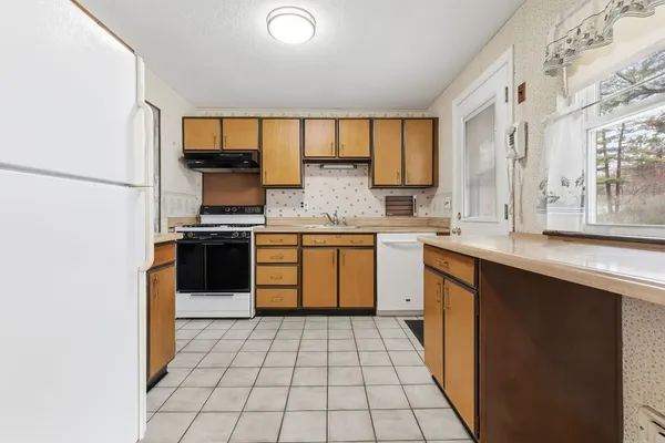 $625,000 | 3 Hills Road, Middleton, MA 01949