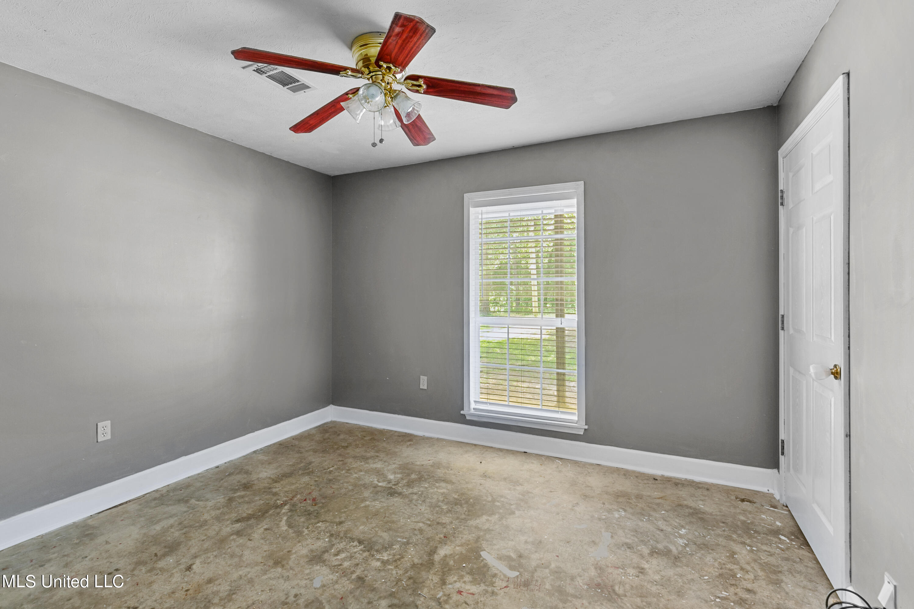 113 Lancaster Road Braxton, MS 39044 - Photo 21 of 43 113 Lancaster-21