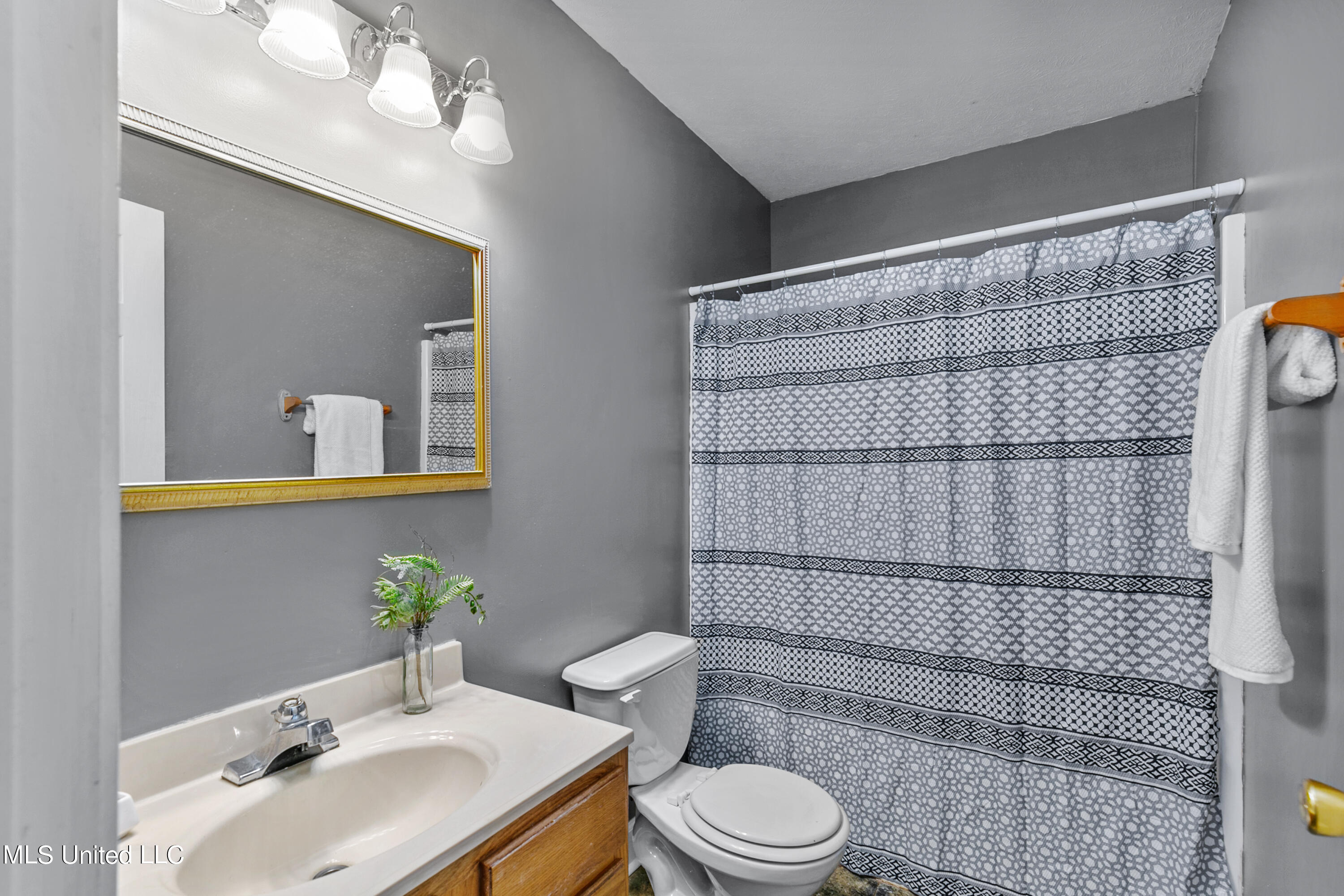 113 Lancaster Road Braxton, MS 39044 - Photo 23 of 43 113 Lancaster-23