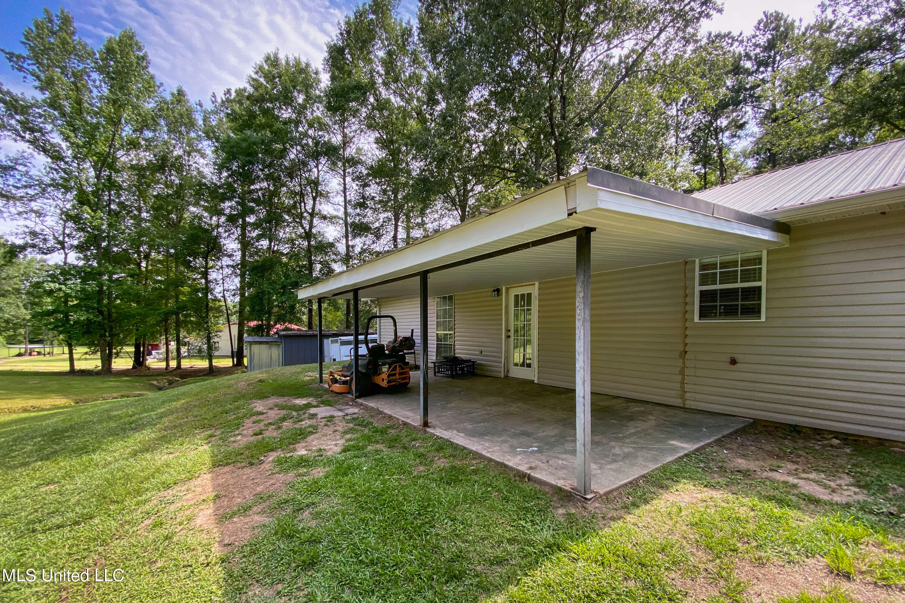 113 Lancaster Road Braxton, MS 39044 - Photo 30 of 43 113 Lancaster-30