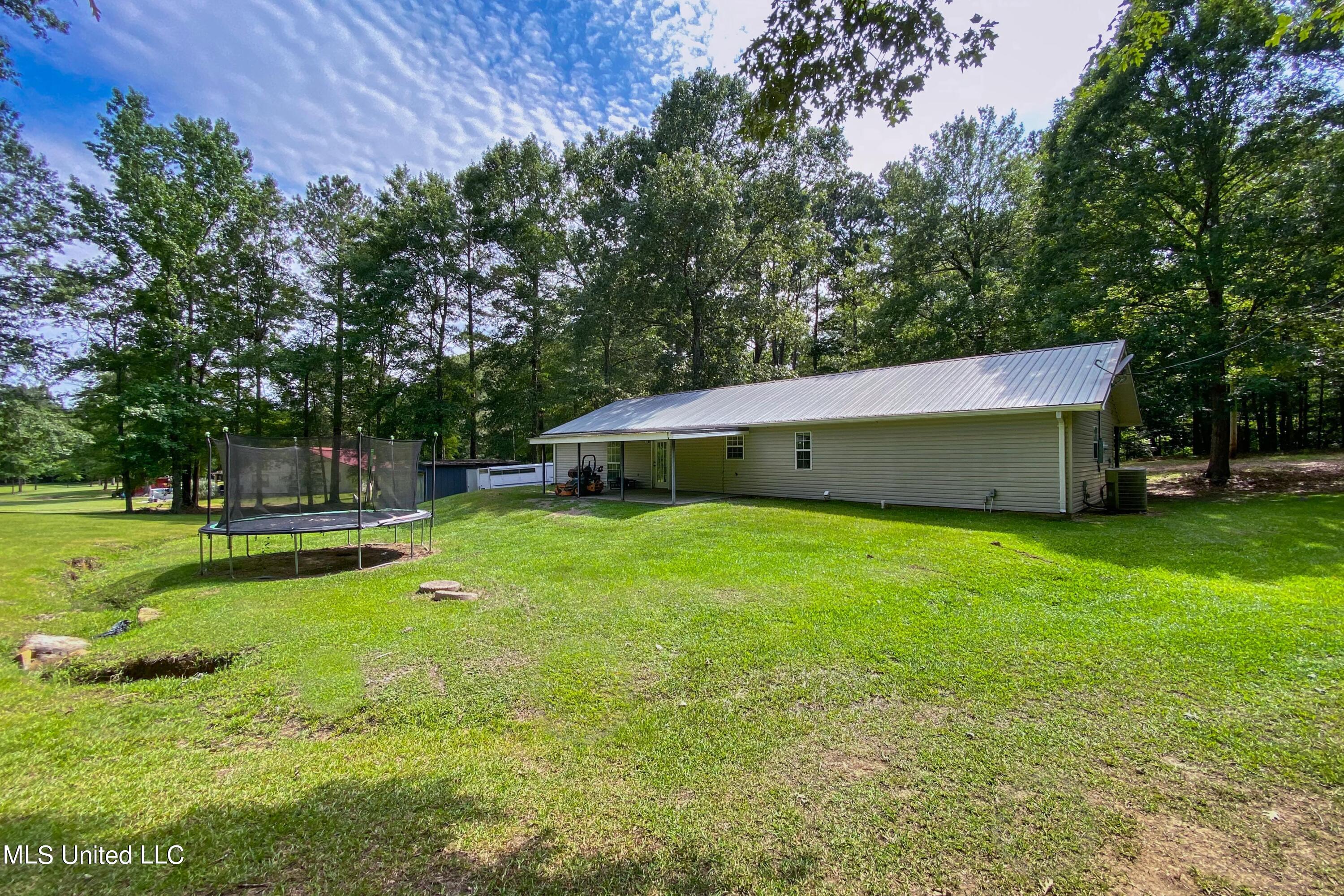 113 Lancaster Road Braxton, MS 39044 - Photo 32 of 43 113 Lancaster-32