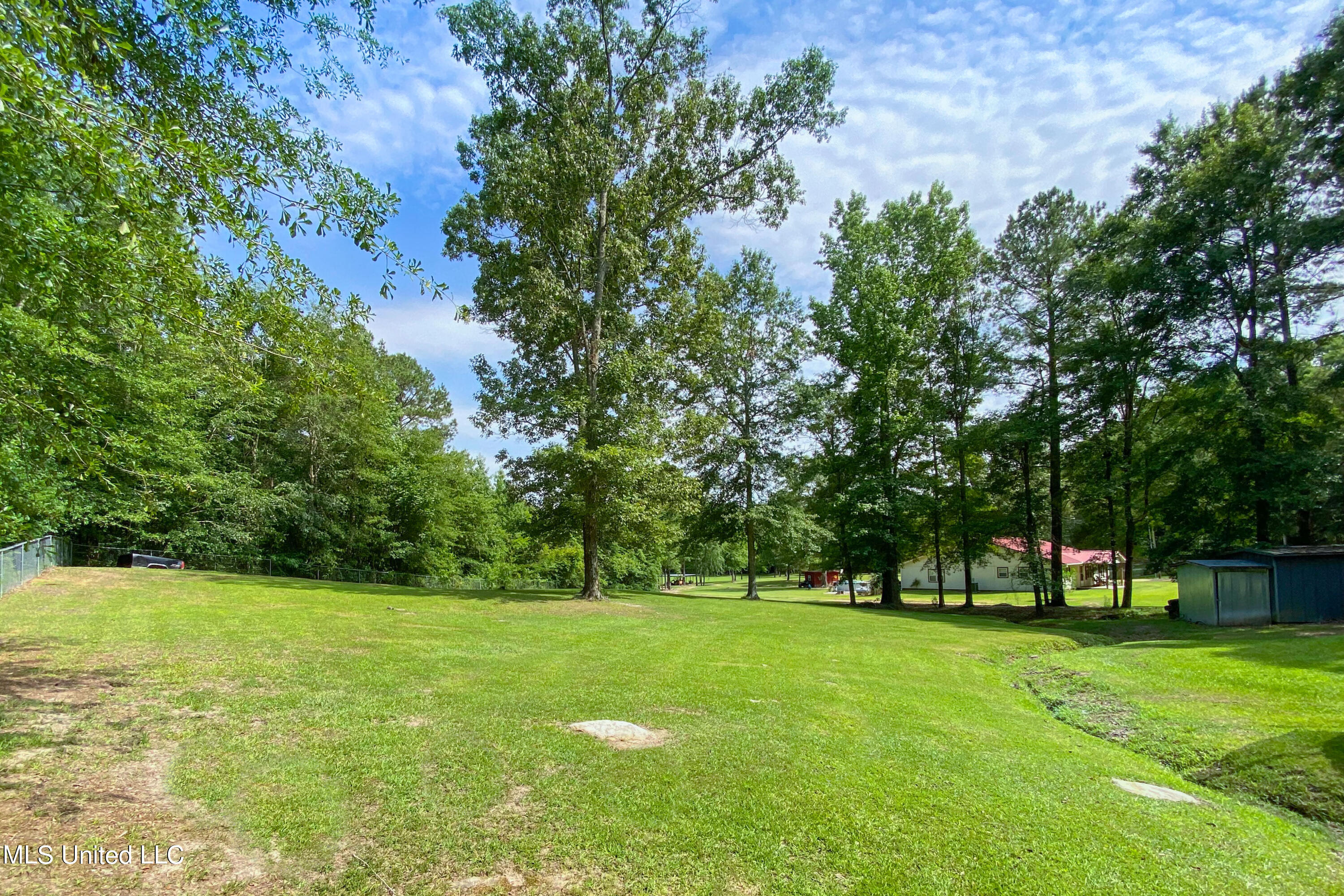 113 Lancaster Road Braxton, MS 39044 - Photo 33 of 43 113 Lancaster-33