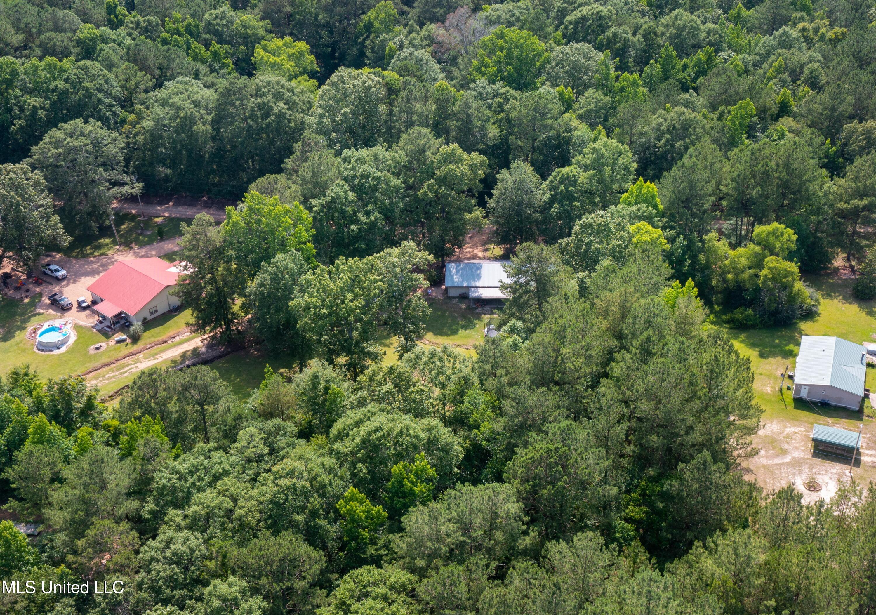113 Lancaster Road Braxton, MS 39044 - Photo 37 of 43 113 Lancaster-37