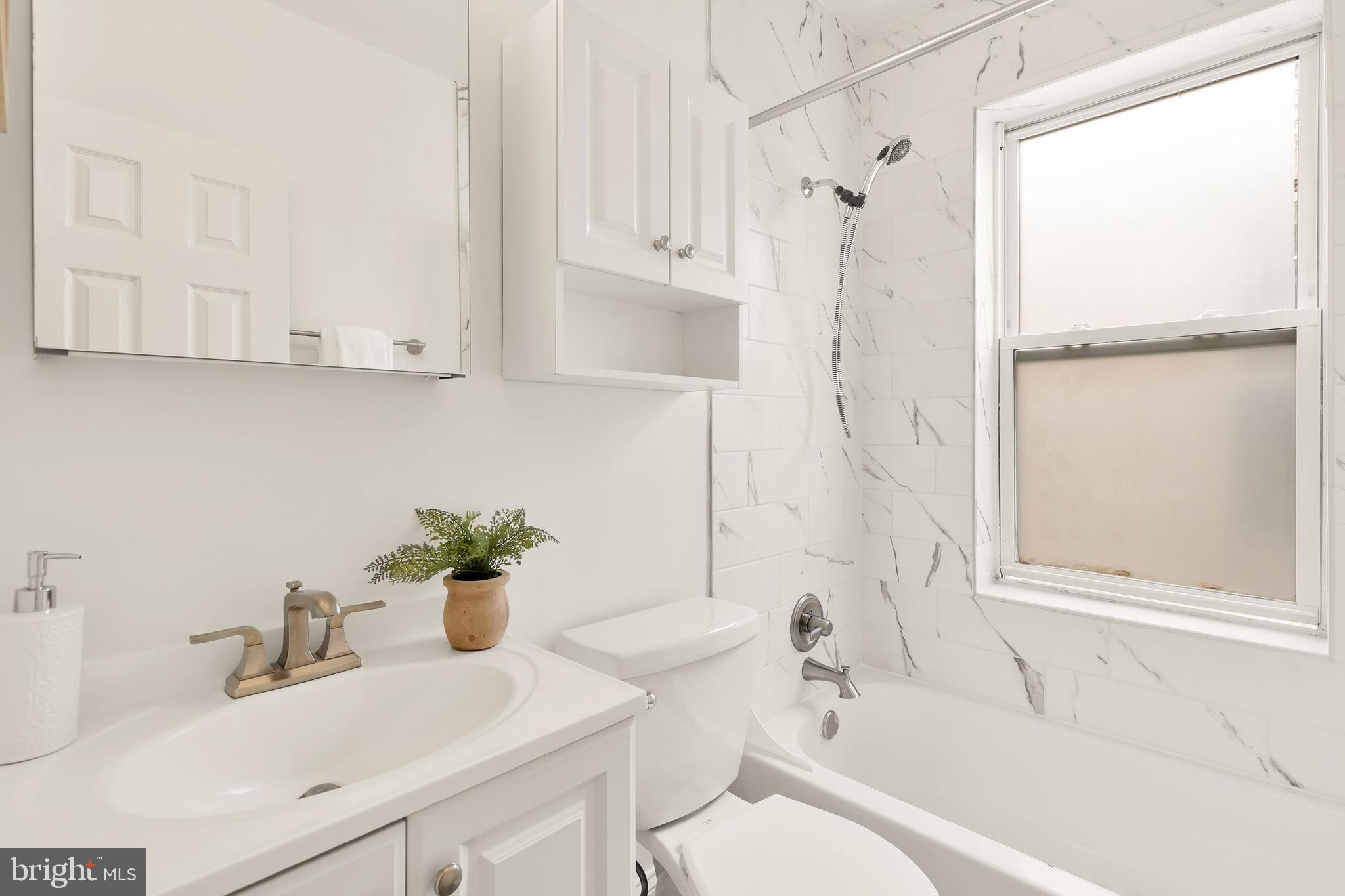 610 R Street Northwest Washington, DC 20001 - Photo 24 of 44