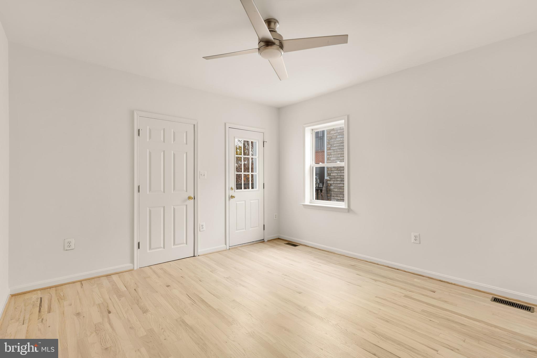 610 R Street Northwest Washington, DC 20001 - Photo 25 of 44