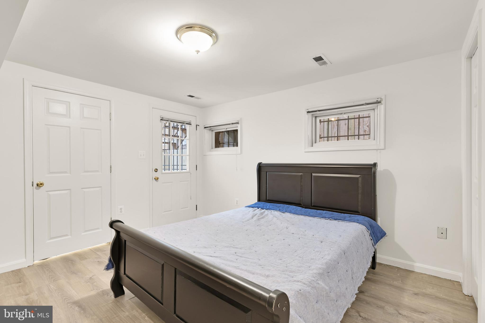 610 R Street Northwest Washington, DC 20001 - Photo 37 of 44