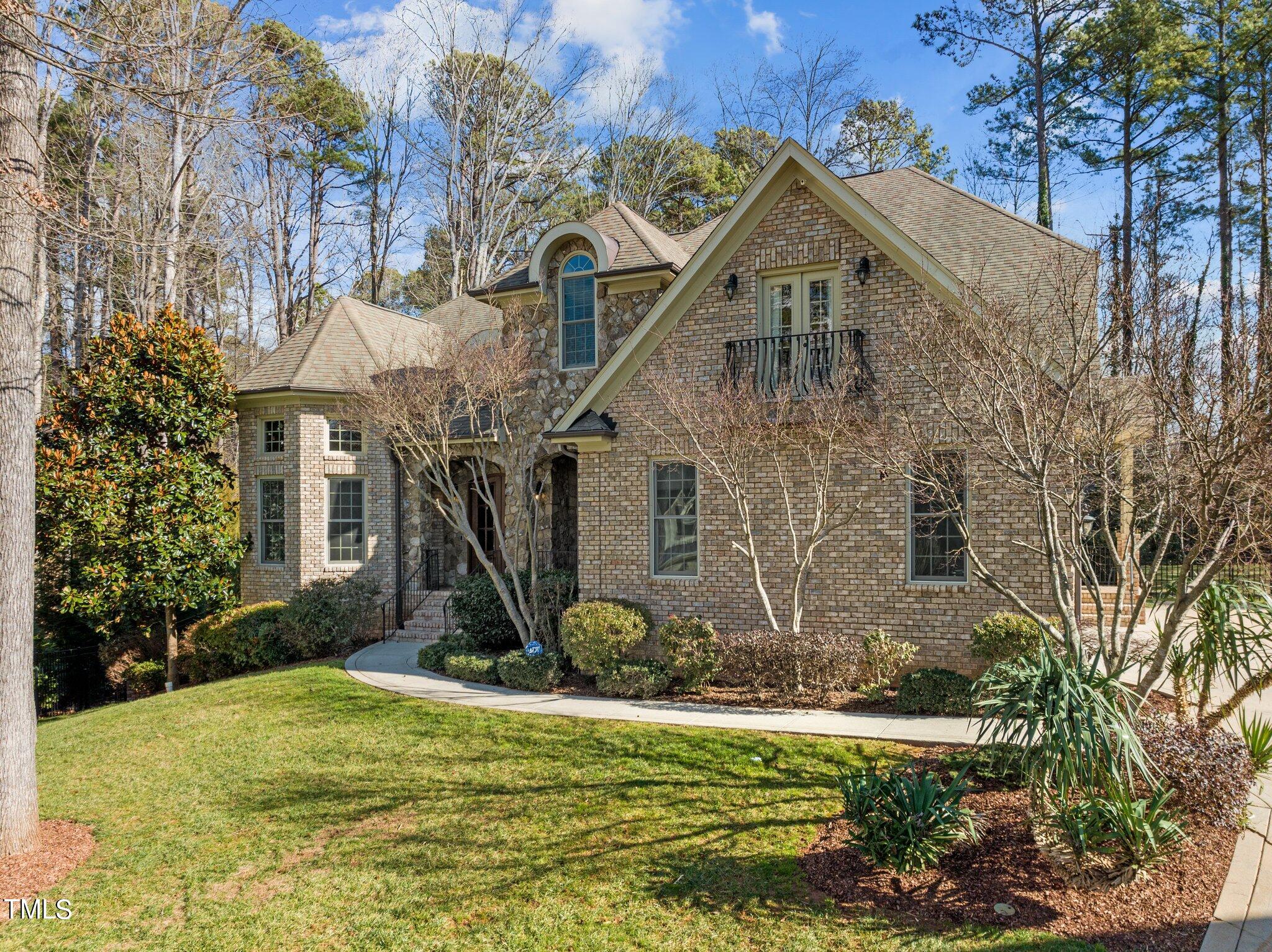 8128 Andrea Lane Raleigh, NC 27613 - Photo 7 of 91 1-web-or-mls-DJI_0772