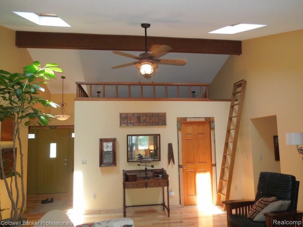 43025 Willis Road Belleville, MI 48111 - Photo 28 of 36 DSCN0779.jpg