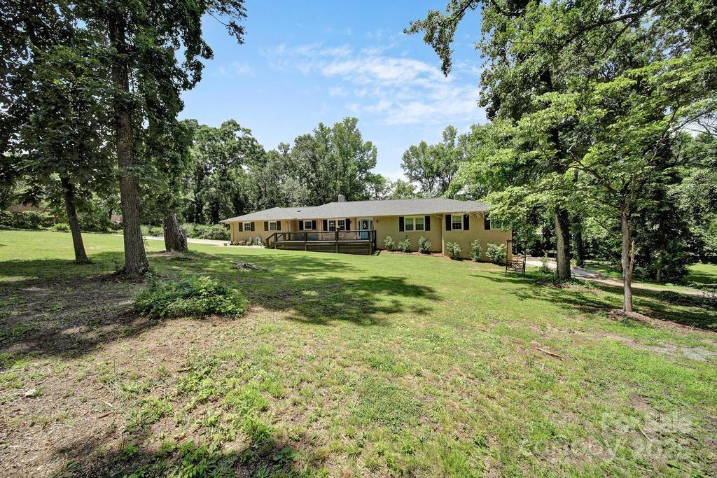 926 Meadow Lakes Road Rock Hill, SC 29732 - Photo 2 of 48