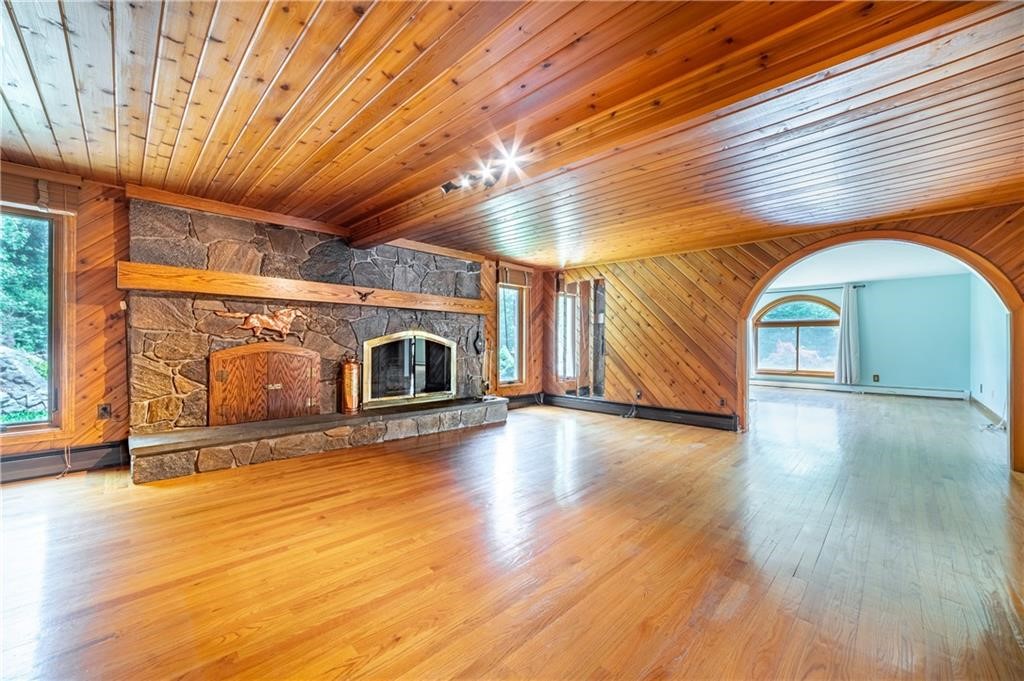 135 Eagleville Road Tiverton, RI 02878 - Photo 11 of 47