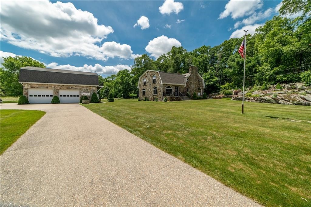 135 Eagleville Road Tiverton, RI 02878 - Photo 3 of 47