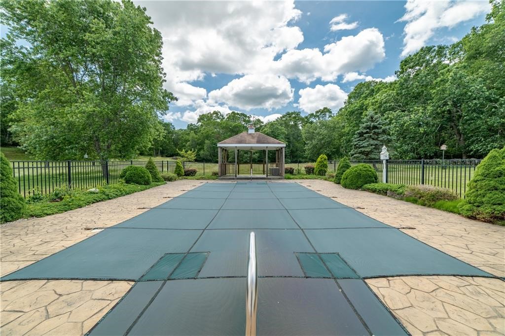 135 Eagleville Road Tiverton, RI 02878 - Photo 34 of 47