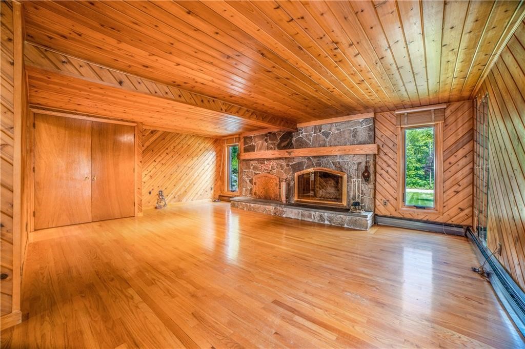 135 Eagleville Road Tiverton, RI 02878 - Photo 9 of 47