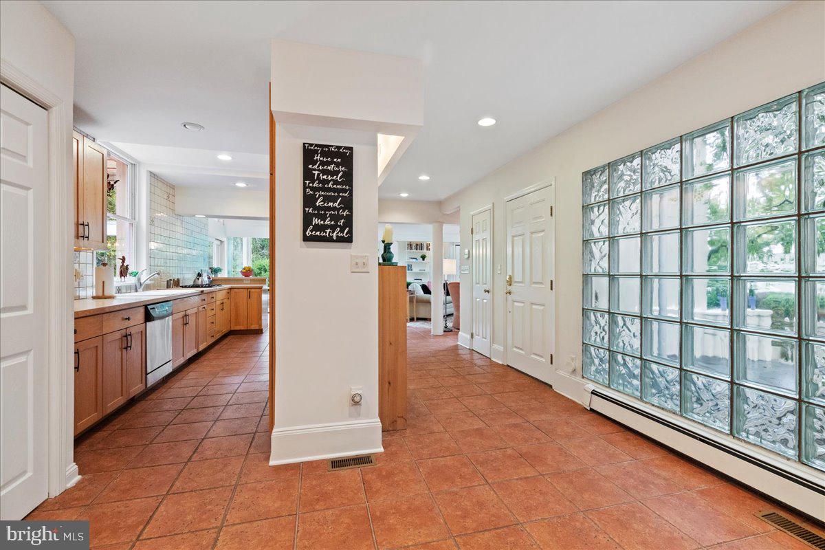 31 Poe Road Princeton, NJ 08540 - Photo 7 of 40