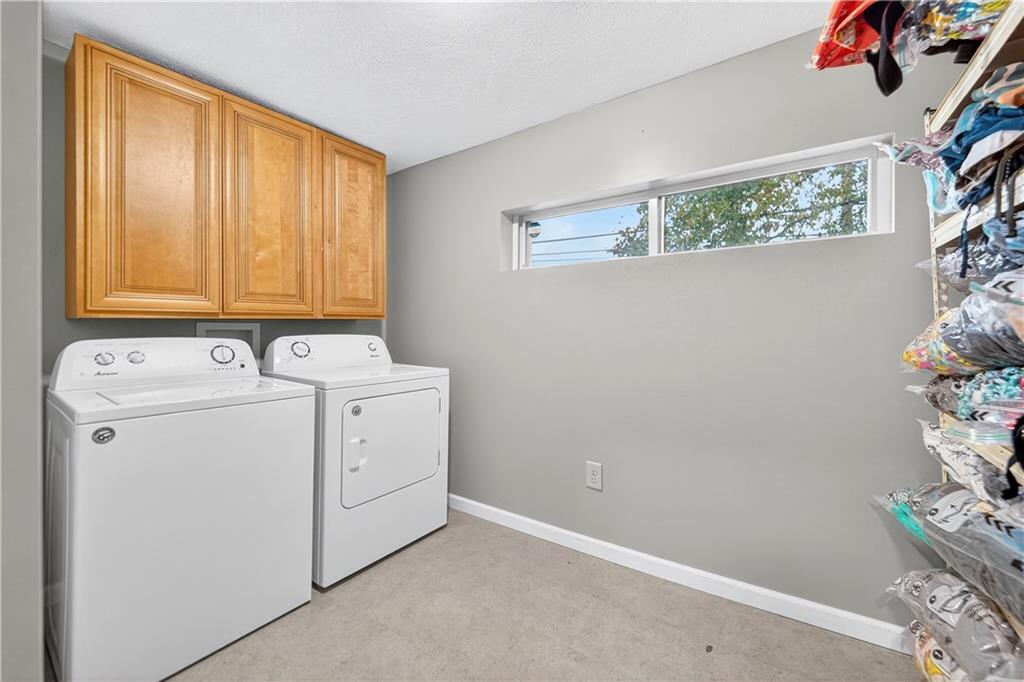 1 6th Avenue Freedom, PA 15042 - Photo 11 of 20 a utility room with dryer and washer