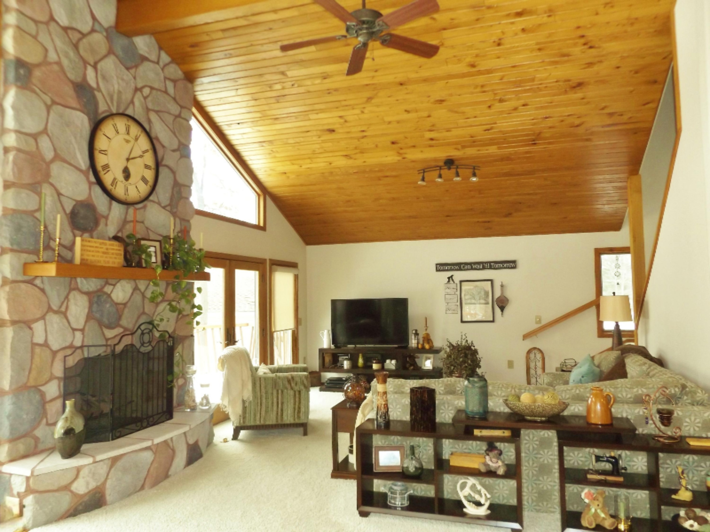 56030 Shady Lane Three Rivers, MI 49093 - Photo 7 of 37 living rm