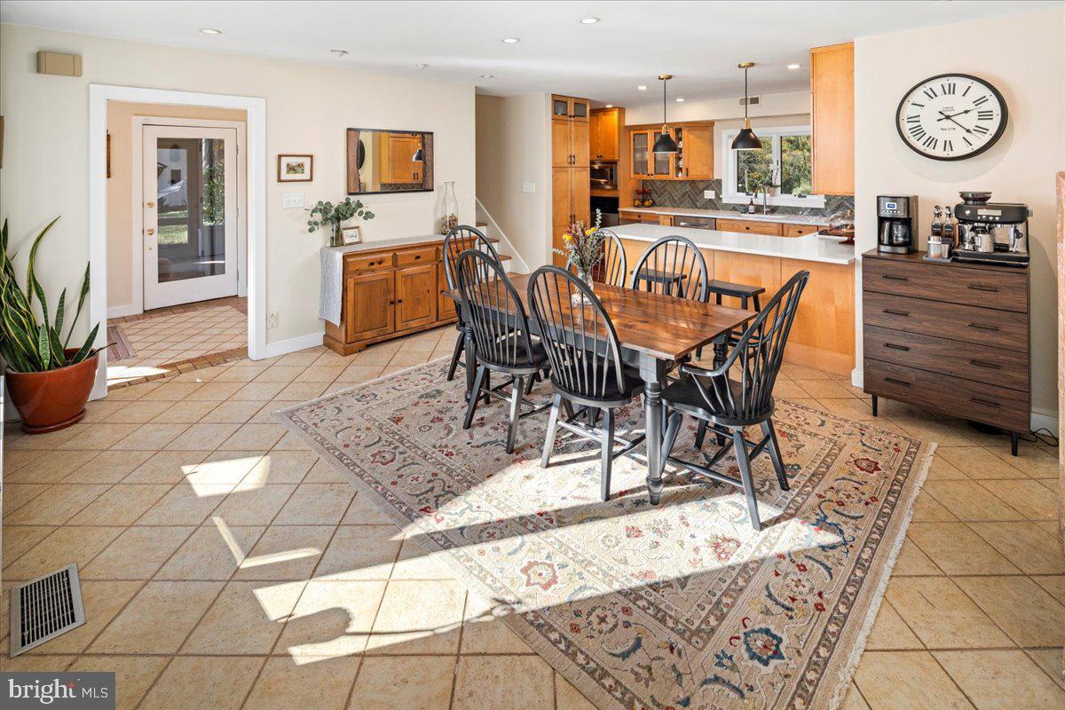 2853 Flowing Springs Road Spring City, PA 19475 - Photo 7 of 47 Open Dining Area