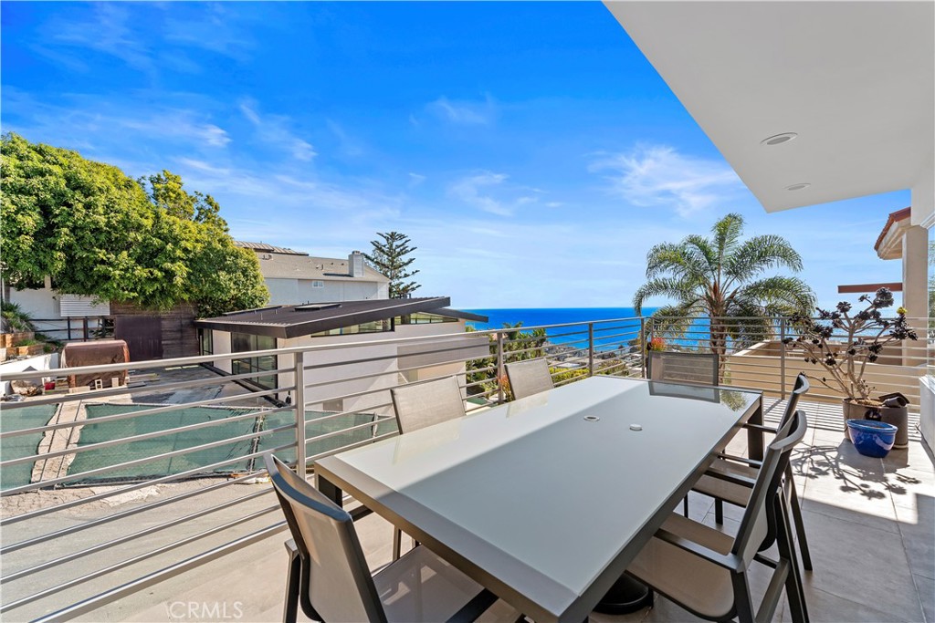 362 Pinecrest Drive Laguna Beach, CA 92651 - Photo 17 of 32 a view of a backyard with sitting area