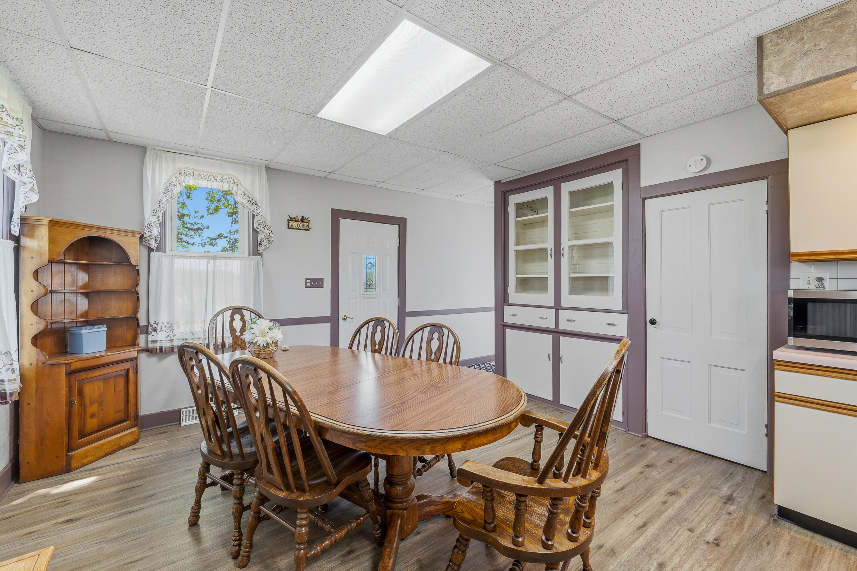 N9306 Highway 42 Herman, WI 53015 - Photo 6 of 43 Dining Area