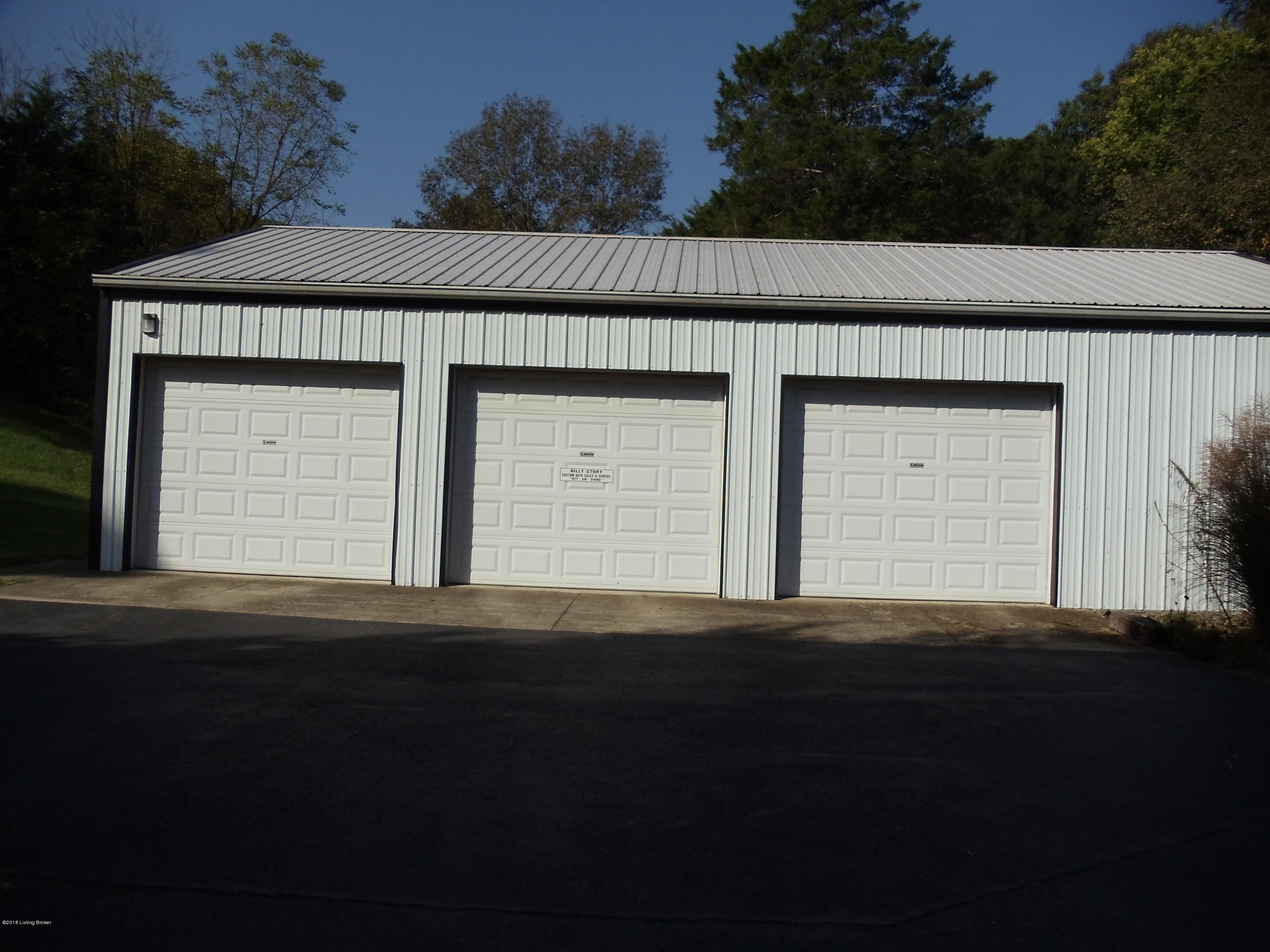 6100 Routt Road Louisville, KY 40299 - Photo 32 of 34 2017-02-16 00.30.37