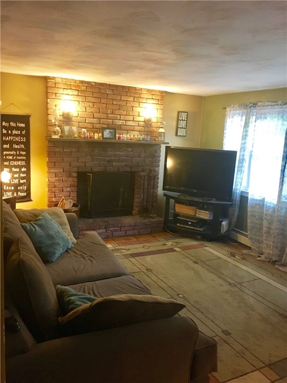 104 Sachem Road Narragansett, RI 02882 - Photo 10 of 21 Gallery Image 10