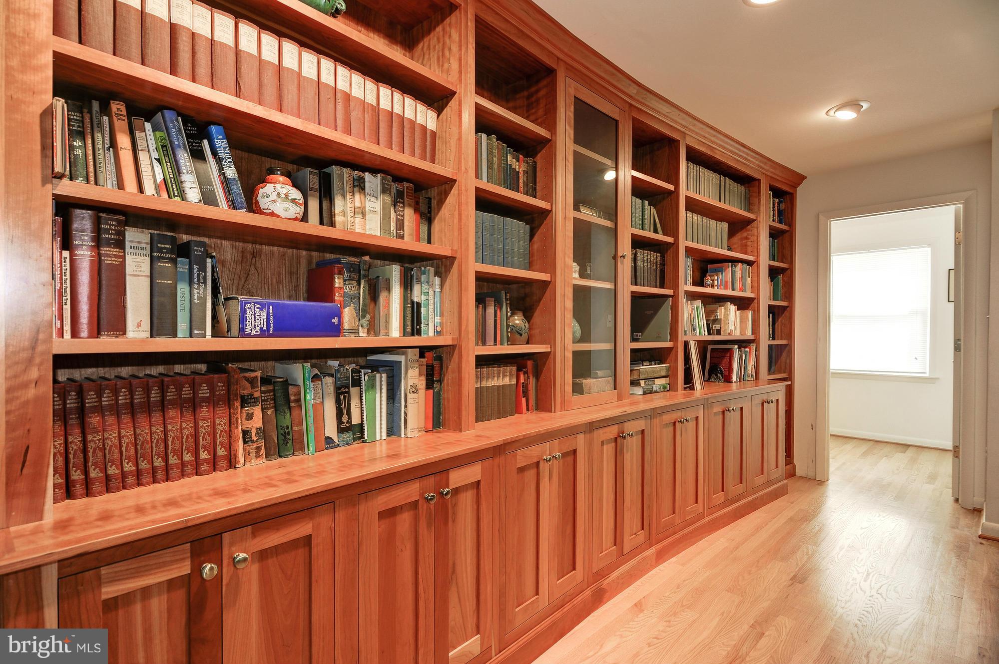 12642 Scaggsville Road Highland, MD 20777 - Photo 11 of 30 Family Room