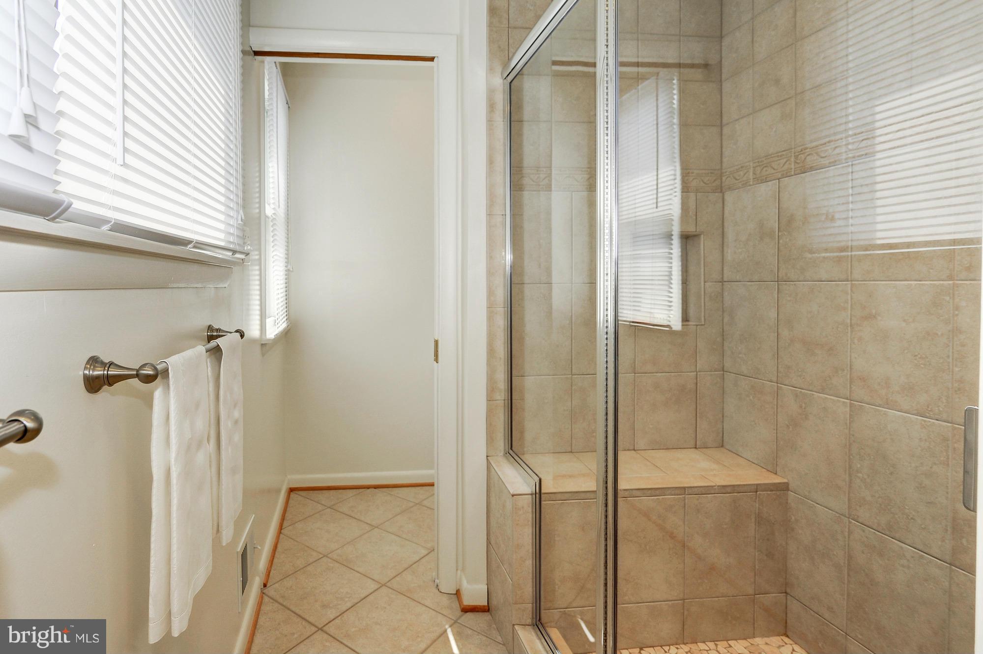 12642 Scaggsville Road Highland, MD 20777 - Photo 19 of 30 Bath (Master)