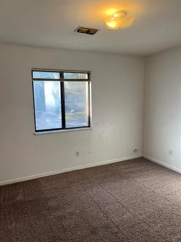 $1,050 | 2007 Bradford Court, Unit D, Tallahassee, FL 32303