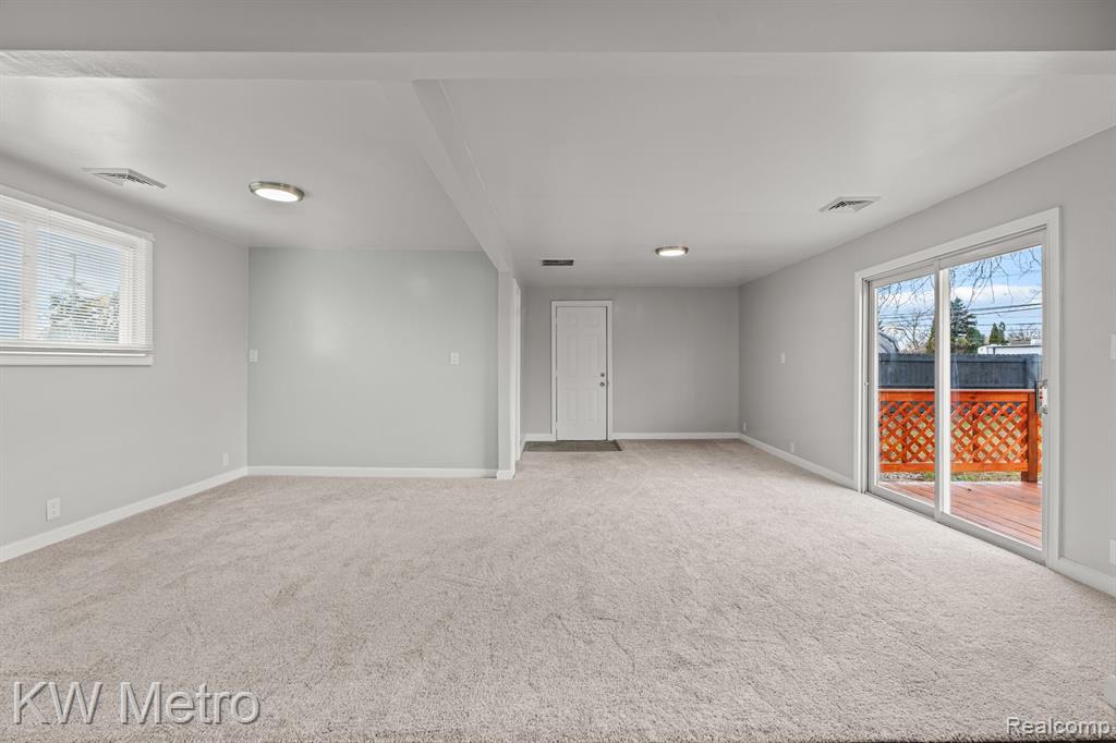35791 Kelly Road Clinton Township, MI 48035 - Photo 6 of 47 Gallery Image 6