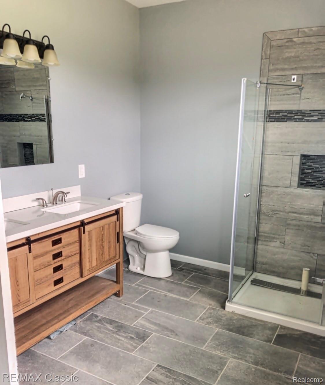 2816 Fisher Road Howell, MI 48855 - Photo 19 of 38 Master bath